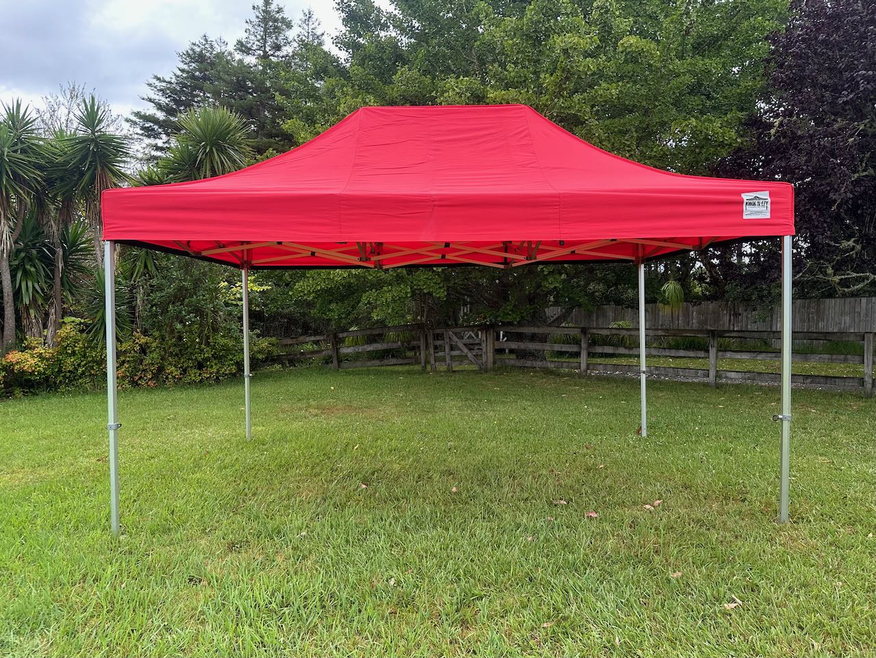 4.5x3m Cherry Red top  Only x2 available