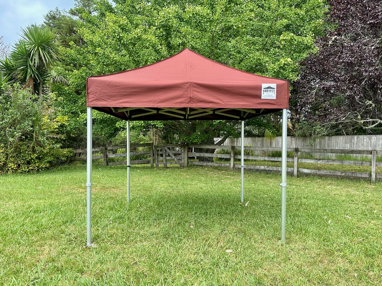 2.4x2.4m KNE Canopy = 5.76m2