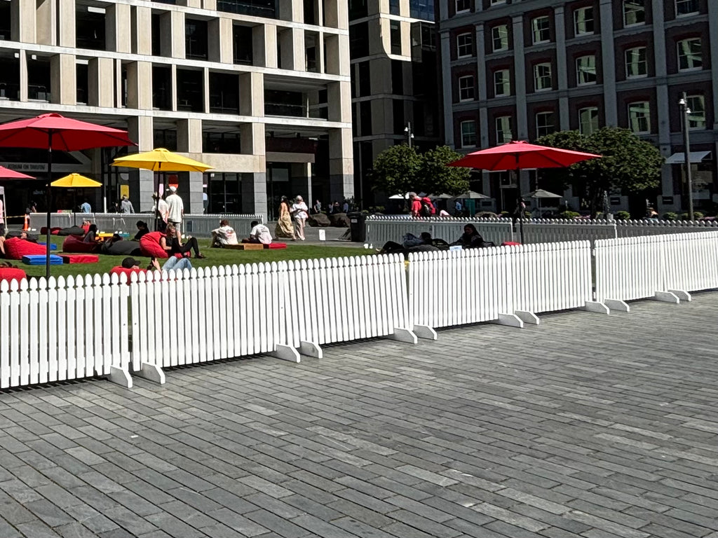 2m White Wooden Picket Fencing  - L:2m / H: 900