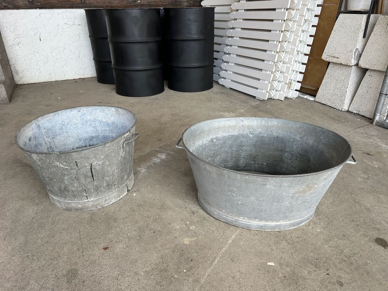 Galvanised Steel Bottle / Ice Bins