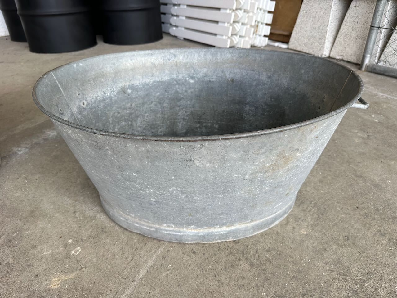 Galvanised Steel Bottle / Ice Bins