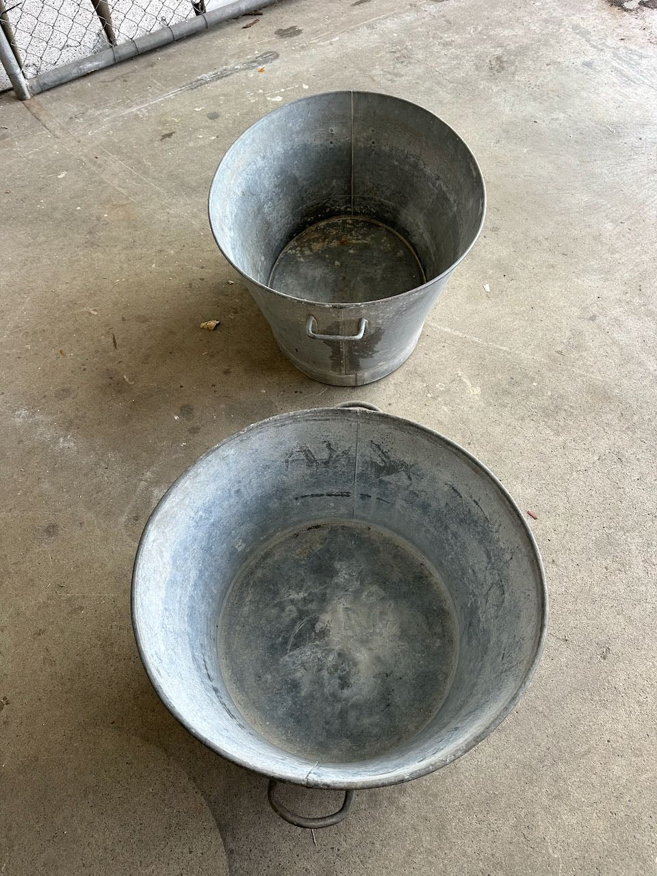 Galvanised Steel Bottle / Ice Bins