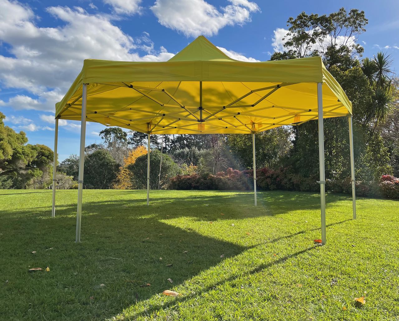2.5x2.5x2.5m Hexagon Marquee = 16m2