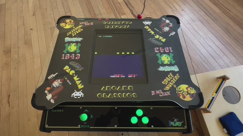 Table Top Space Invaders Contains x4 Games: Space invaders, Pac-Mac, Froogee