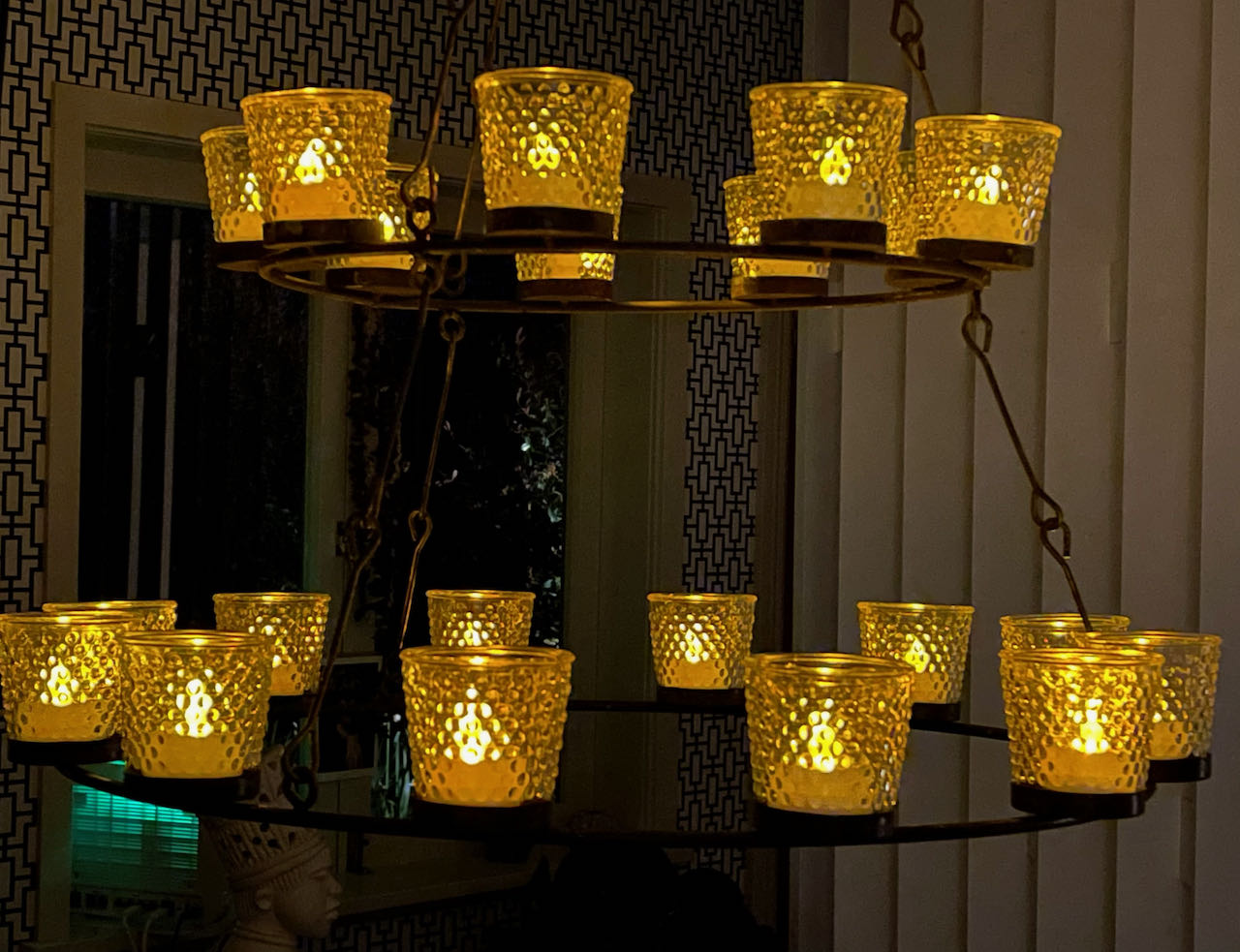 Double-Tier Clear Glass Tea Light Chanderlier Hire