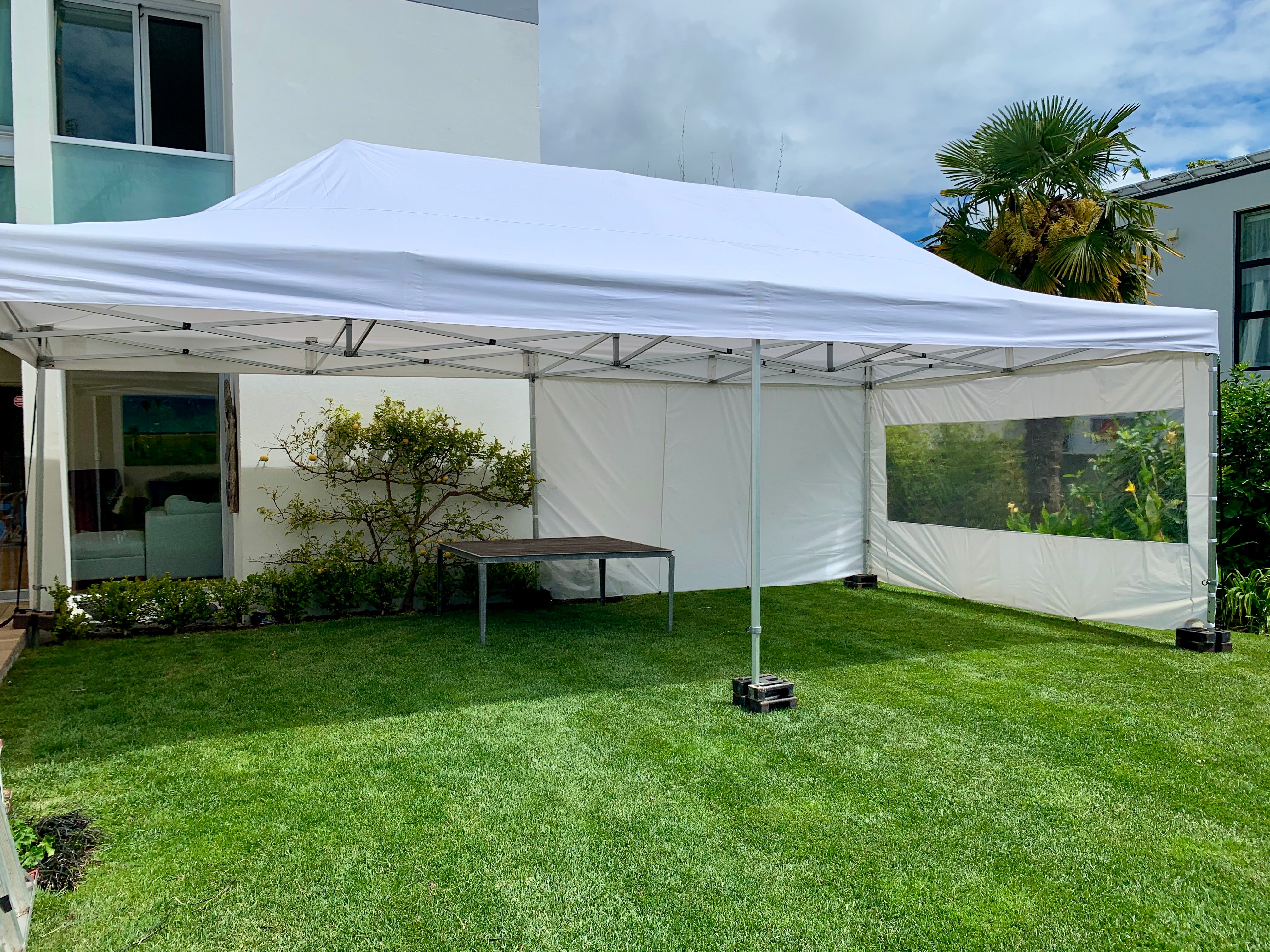 8x4m KNE Marquee = 32m2