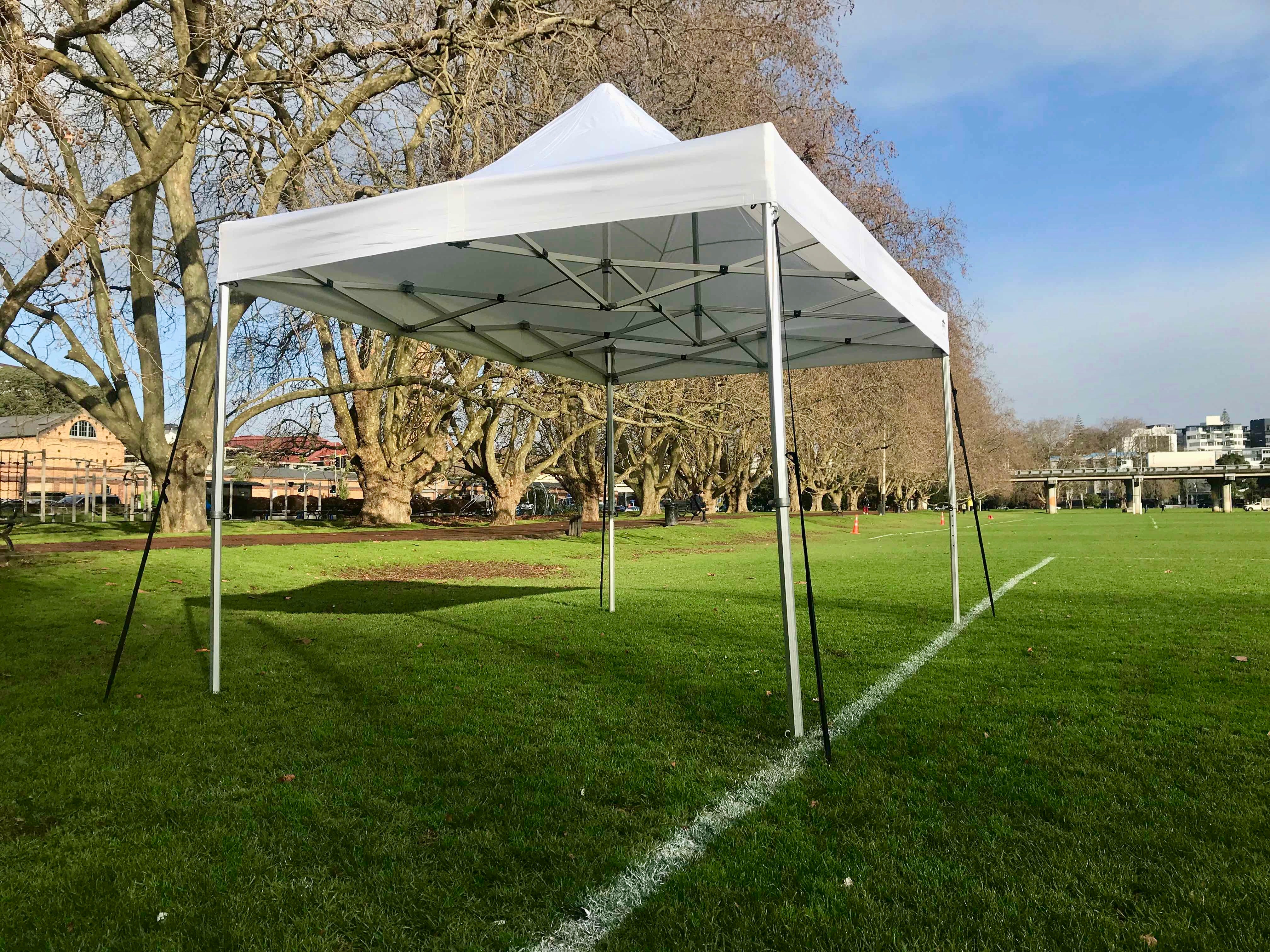 4.5x3m KNE Canopy = 13.5m2