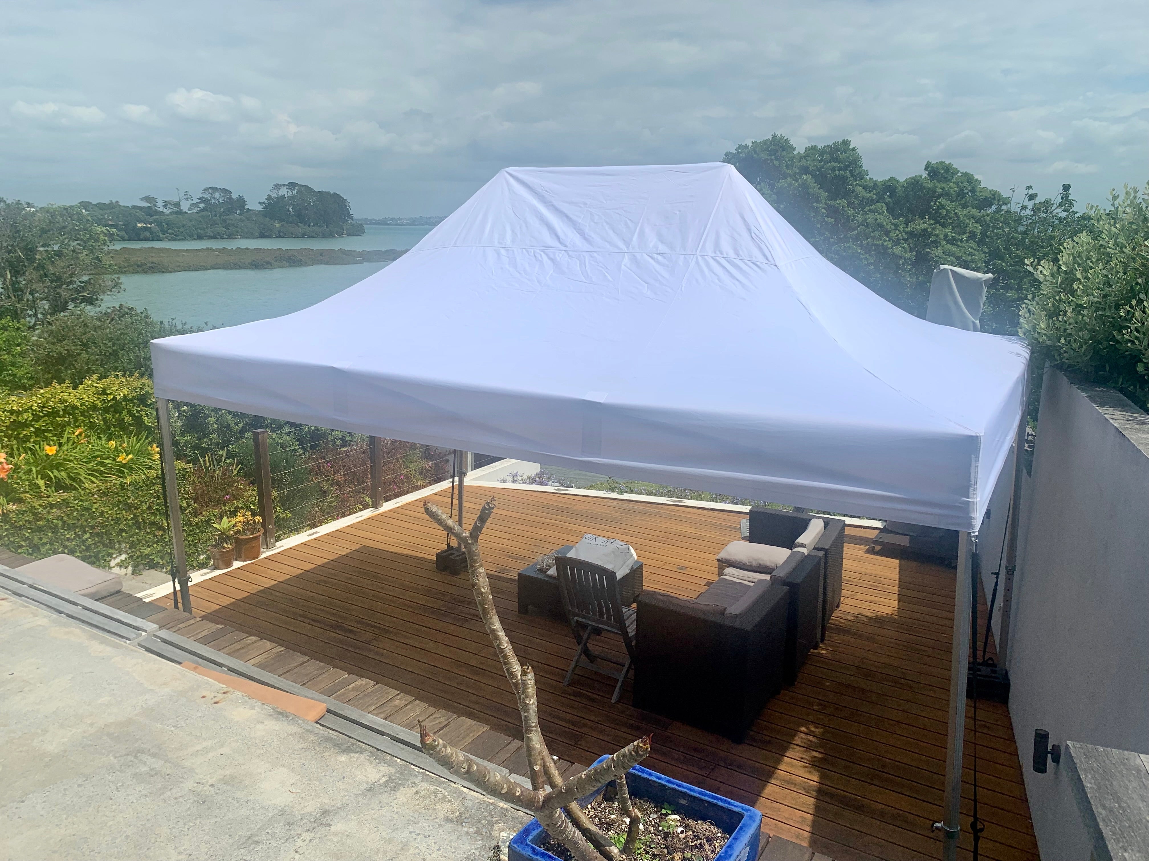 4.5x3m KNE Canopy = 13.5m2