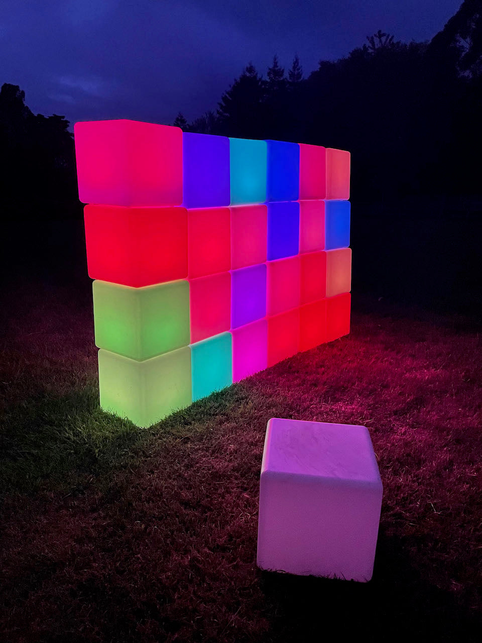 LED Glow Cube Dia: 43cm